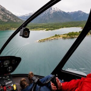 Sobrevuelo sobre los grandes lagos de Tierra del Fuego