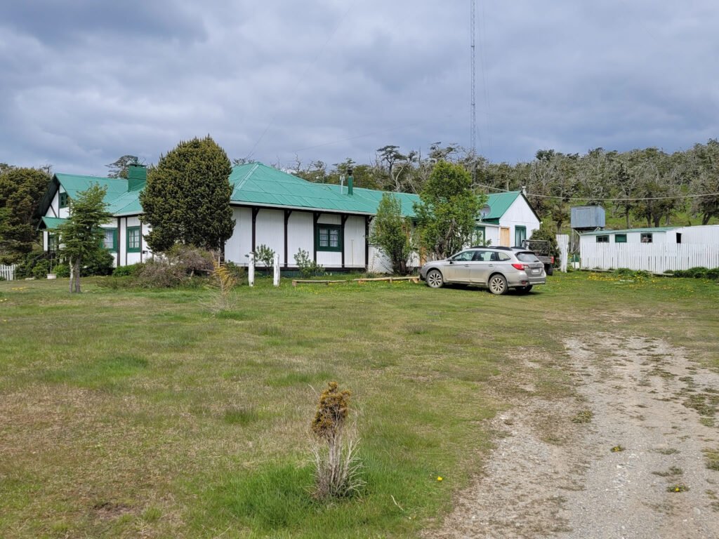 Cabo San Pablo y Estancia Pirinaica